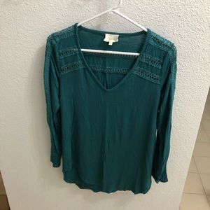 Anthropologie Deletta Top w/ Crochet Sleeve detail